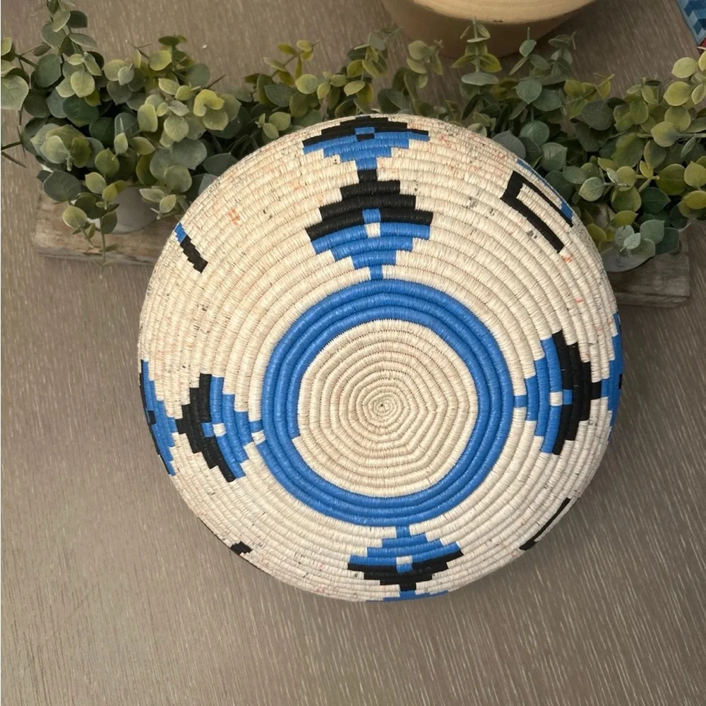 African Basket- Siwe Rwanda Basket Woven Basket‎ Sisal & Sweetgrass